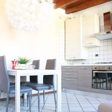 Palazzo Il Quadrifoglio Apartment *