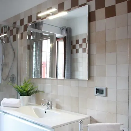 Palazzo Il Quadrifoglio Apartamento